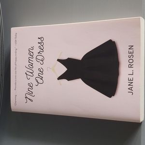 Book " Nine women One Dress"